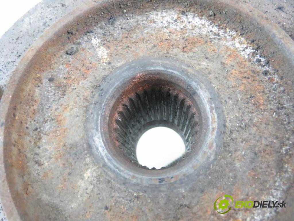 KIA SORENTO I 2.5 CRDI D4CB manual 5 stupňová 4X4 103 kW 140 km  náboj LP - ABS  (Náboje)