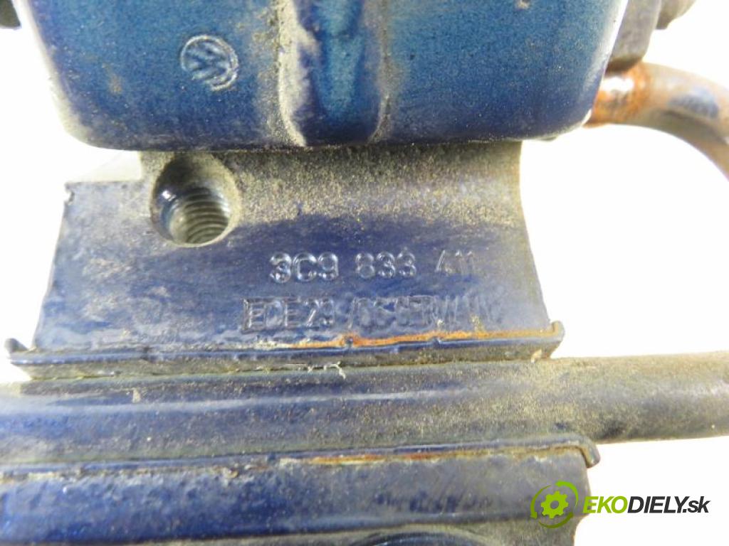 VW PASSAT B6 1.9 TDI BKC, BXE, BLS manual 5 stupňová 77 kW 105 km  závěs dveře LT 3C9833411 (Závěsy)