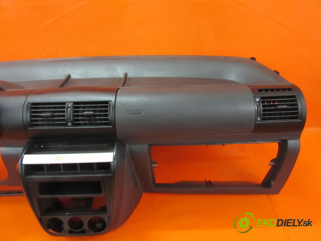 VW FOX 1.4 TDI BNM   51 kW 70 km  palubovka - 5Z0857067 (Prístrojové dosky, displeje)