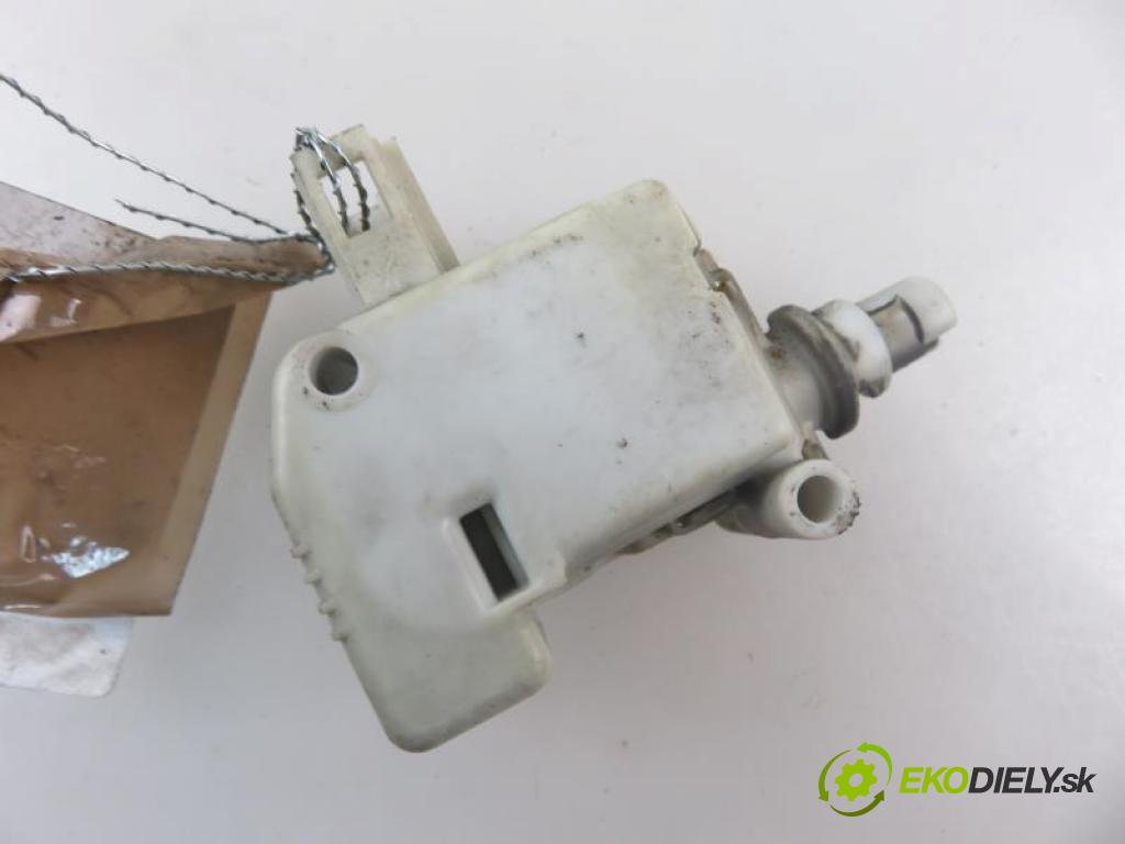 SKODA OCTAVIA I 1.9 TDI ALH, AGR manual 5 stupňová 66 kW 90 km  hyd. píst zámku centrálního 1U0862159