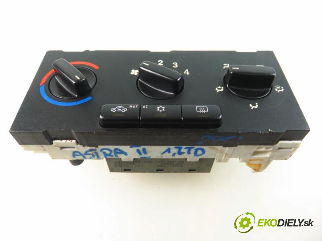 OPEL ASTRA II G 1.7 TD 8V (GM) X 17 DTL manual 5 stupňová 50 kW 68 km  Panel kúrenia - klimatizácia  (Prepínače, spínače, tlačidlá a ovládače kúrenia)