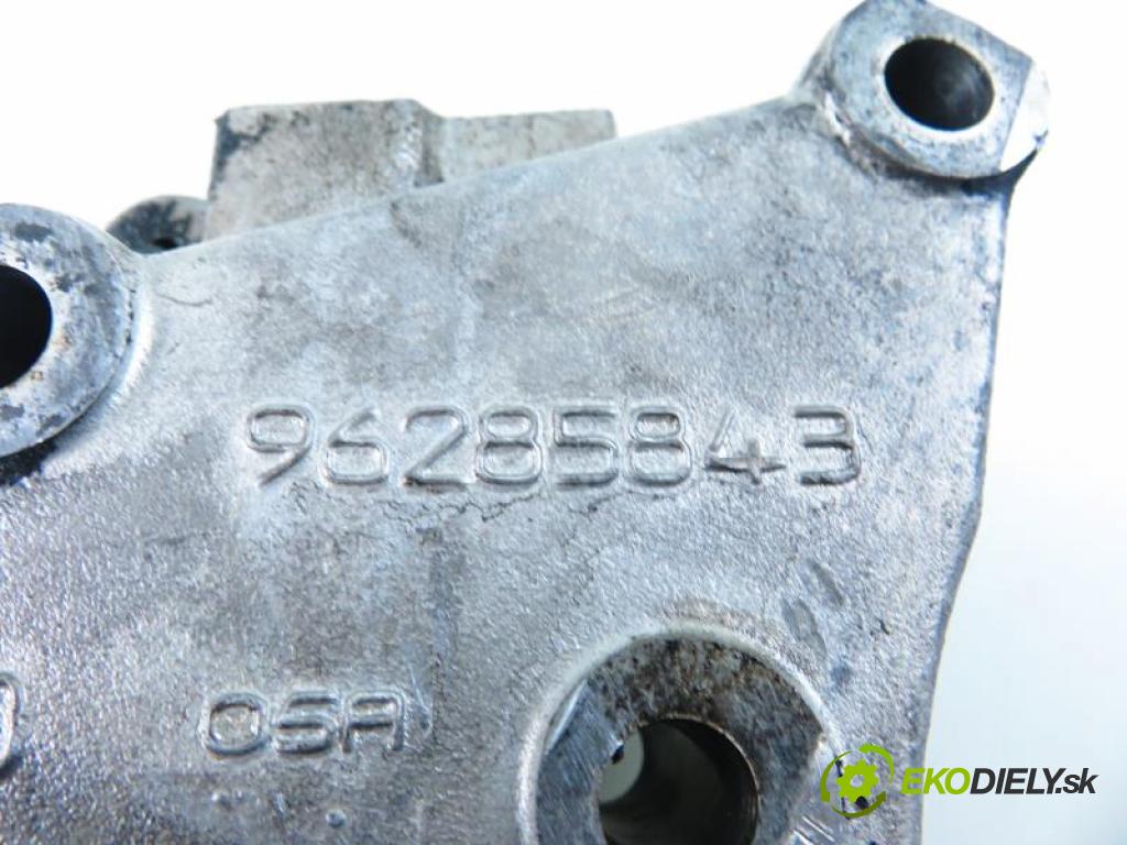 PEUGEOT 206 1.9 D WJZ (DW8) manual 5 stupňová 51 kW 69 km  Uchytenie Motor 96285843 (Držiaky motora)