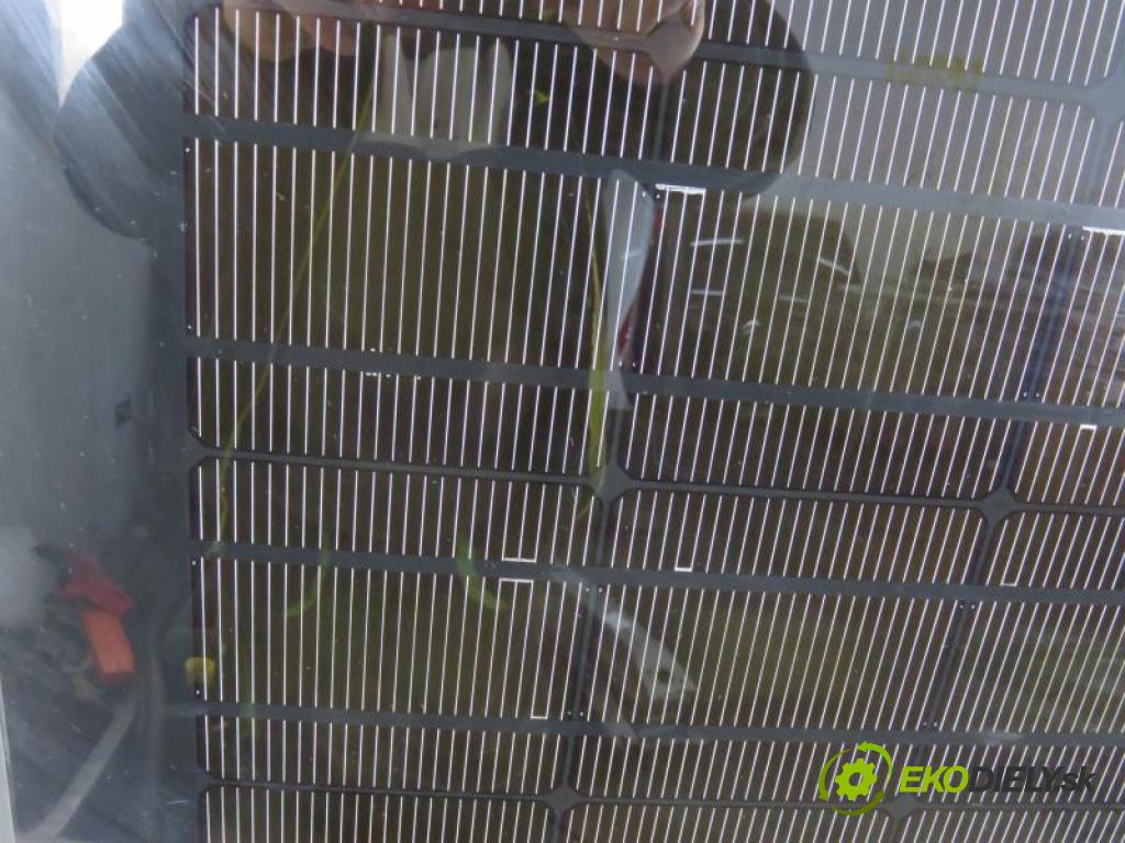 VW PASSAT B5 FL 1.9 TDI PD AVF,AWX automatic 5 stupňová 96 kW 130 km  strešné okno 4B5877041T/4B0959951B (Sklá strešné)