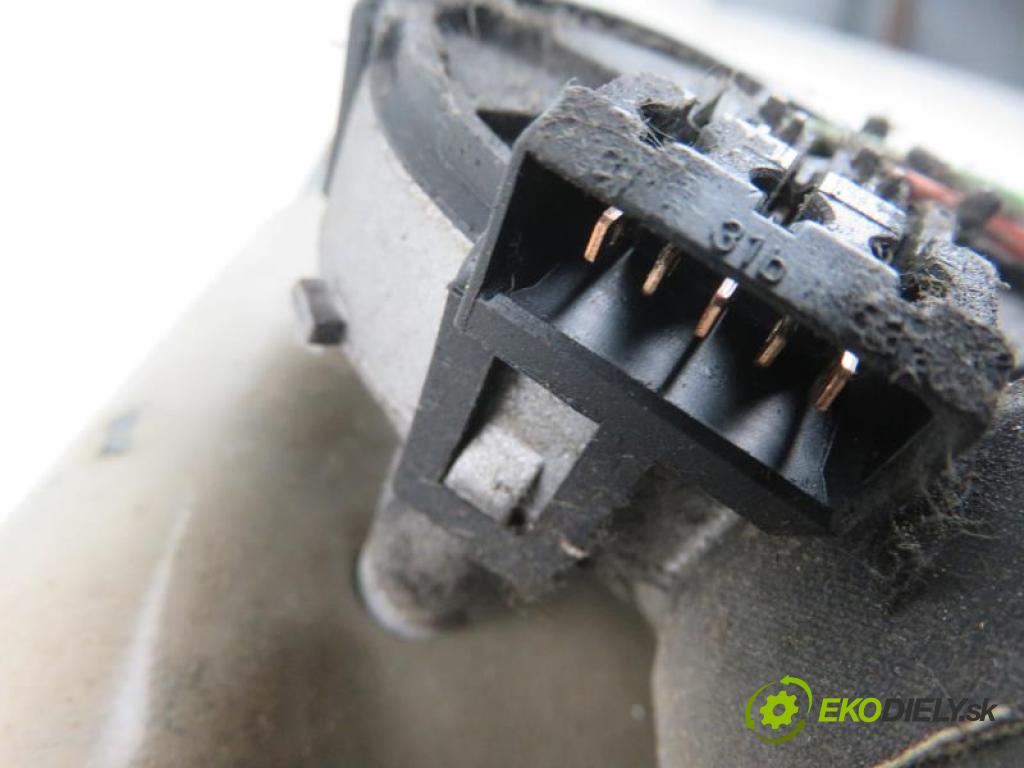 SEAT CORDOBA I (6K) 1.4 I ABD, AKV, APQ, AEX manual 5 stupňová 44 kW 60 km  - Motorček stieračov 1L0955119/9390332376/6K1955023A (Ostatné)