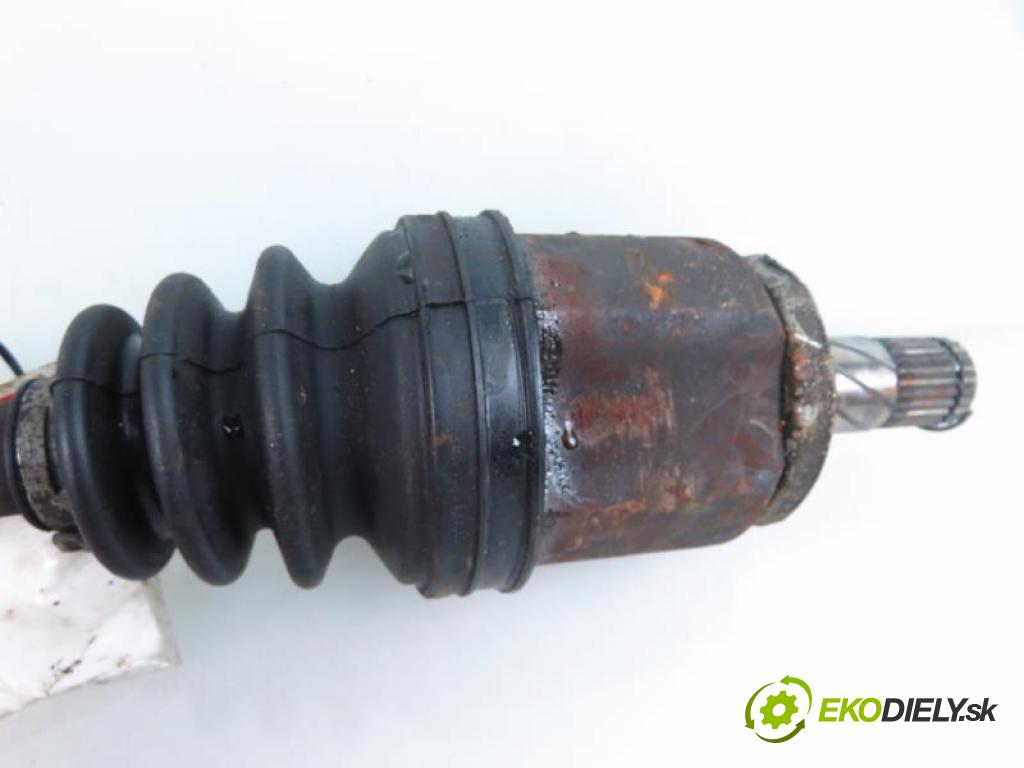 NISSAN ALMERA II N16 1.5 QG15DE manual 5 stupňová 66 kW 90 km  Poloos PP  (Poloosy)