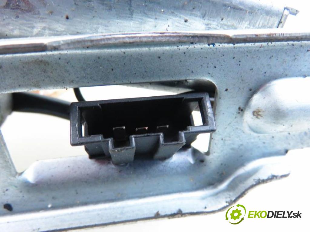 SEAT IBIZA II (6K) 1.9 D 1Y manual 5 stupňová 50 kW 68 km  Motorček stierače zad. 6K6955711A/6K6955717/6K6955713A (Motorčeky stieračov predné)