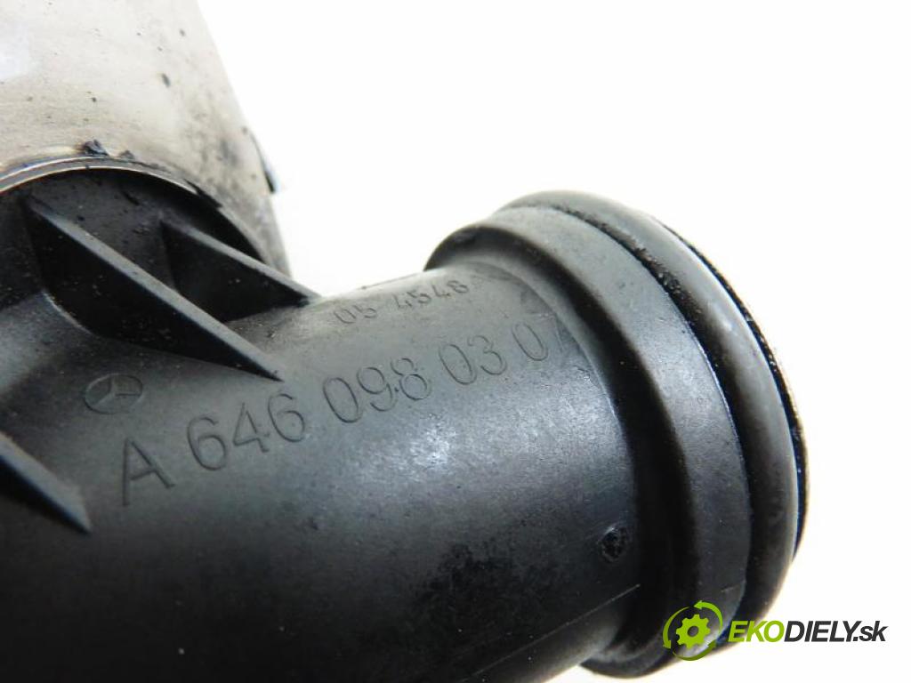 MERCEDES BENZ E W210 FL 2.2 E 220 CDI (210.006) OM 611.961 manual 6 stupňová 105 kW 143 km  Rúra intercoolera turba A6460980307 (Hadice chlazení vzduchu)