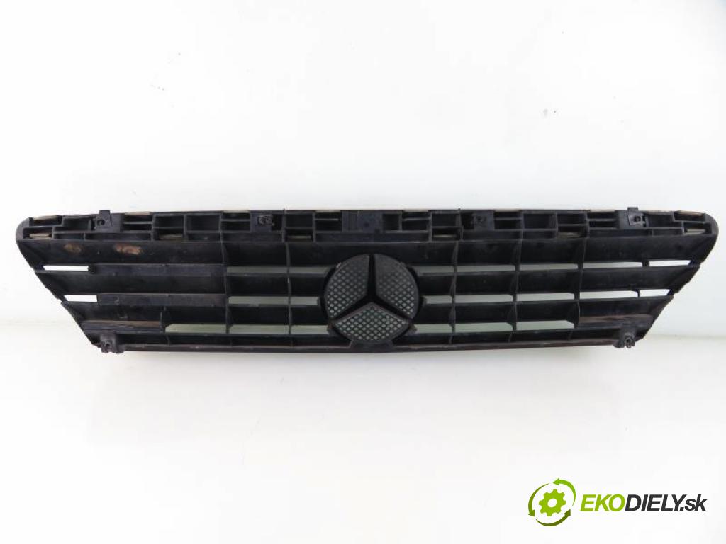 MERCEDES BENZ A W168 FL 1.7 CDI A 170 CDI (168.009, 168.109) OM 668.942 manual 5 stupňová 70 kW 95 km  mřížka / maska  (Mřížky (masky) chladičů)