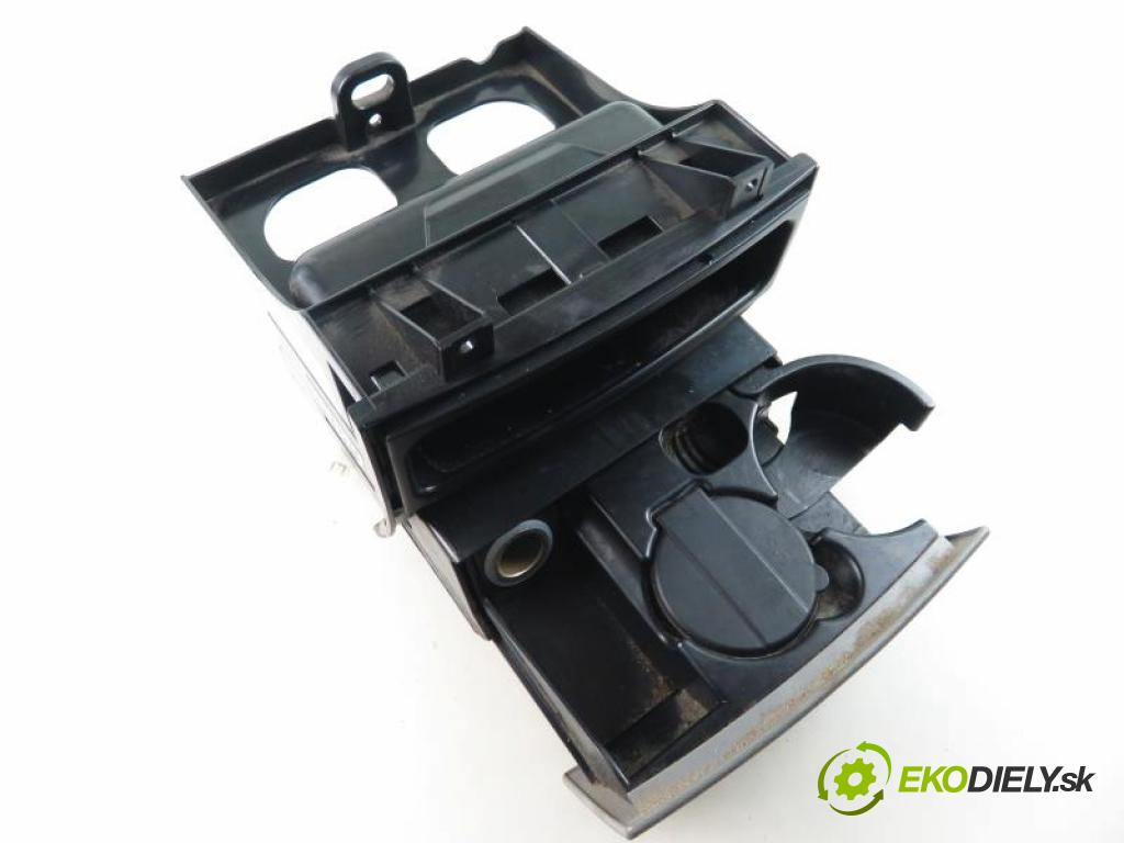 MERCEDES BENZ SPRINTER II 3-t (906) 209 CDI (906.611,906.613) OM 646.984 manual 6 stupňová 65 kW 88 km  popelník A9066800558/A9068100028/A9066890047 (Popelníky)