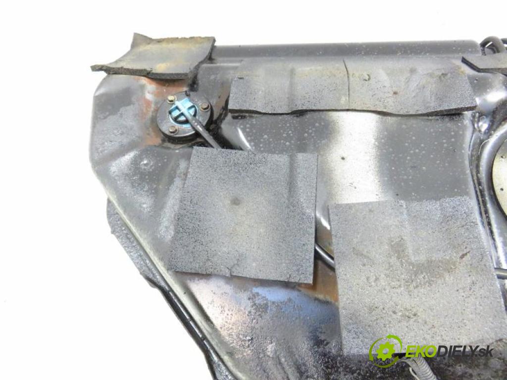 DAEWOO TACUMA/REZZO 1.6 16V A16DMS manual 5 stupňová 78 kW 106 km  Nádržka paliva benzín  (Nádrže)