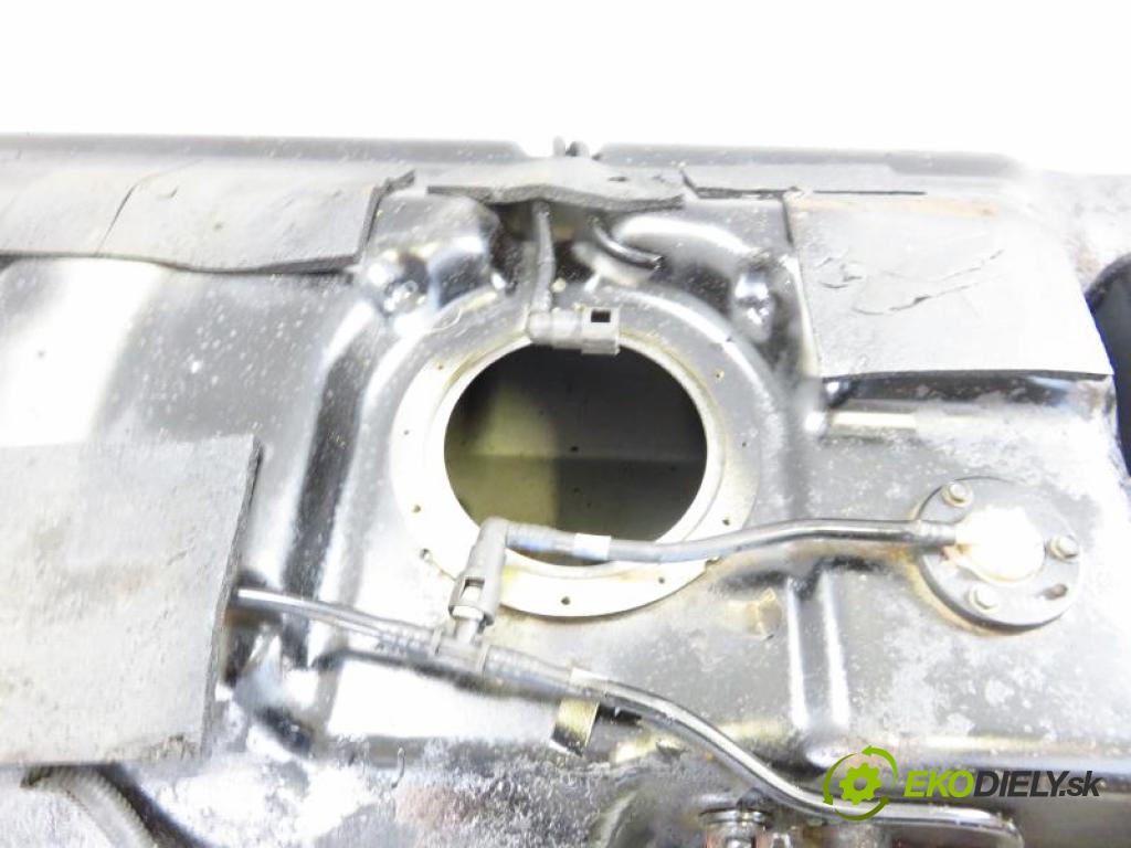 DAEWOO TACUMA/REZZO 1.6 16V A16DMS manual 5 stupňová 78 kW 106 km  Nádržka paliva benzín  (Nádrže)