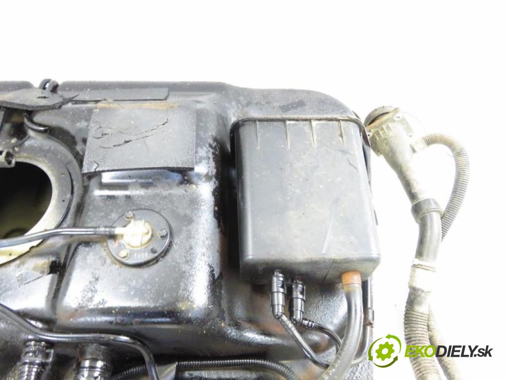 DAEWOO TACUMA/REZZO 1.6 16V A16DMS manual 5 stupňová 78 kW 106 km  Nádržka paliva benzín  (Nádrže)