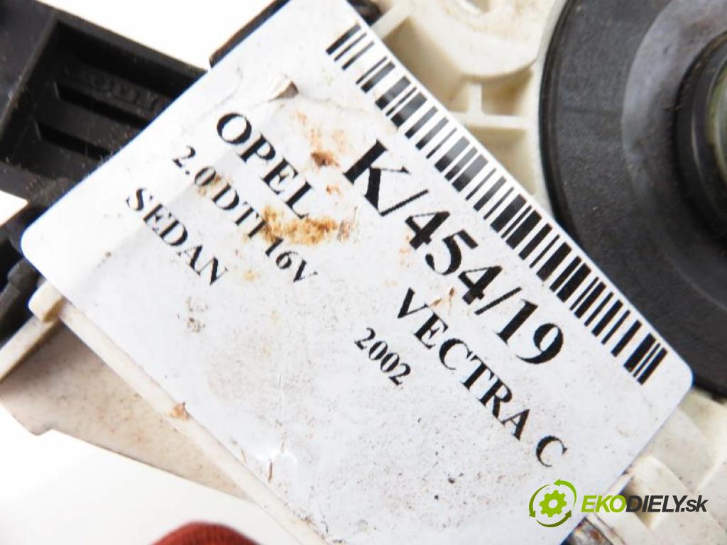 OPEL VECTRA C 2.0 DTI 16V Y 20 DTH manual 5 stupňová 74 kW 101 km  motorek sťahovaní oken LT 24414776/991325100 (Ostatní)