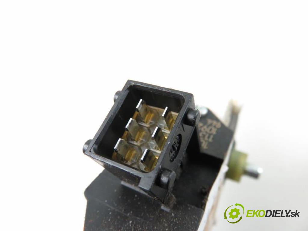 OPEL VECTRA C 2.0 DTI 16V Y 20 DTH manual 5 stupňová 74 kW 101 km  motorek sťahovaní oken LT 24414776/991325100 (Ostatní)