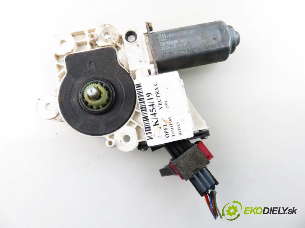 OPEL VECTRA C 2.0 DTI 16V Y 20 DTH manual 5 stupňová 74 kW 101 km  motorek sťahovaní oken LT 24414776/991325100 (Ostatní)