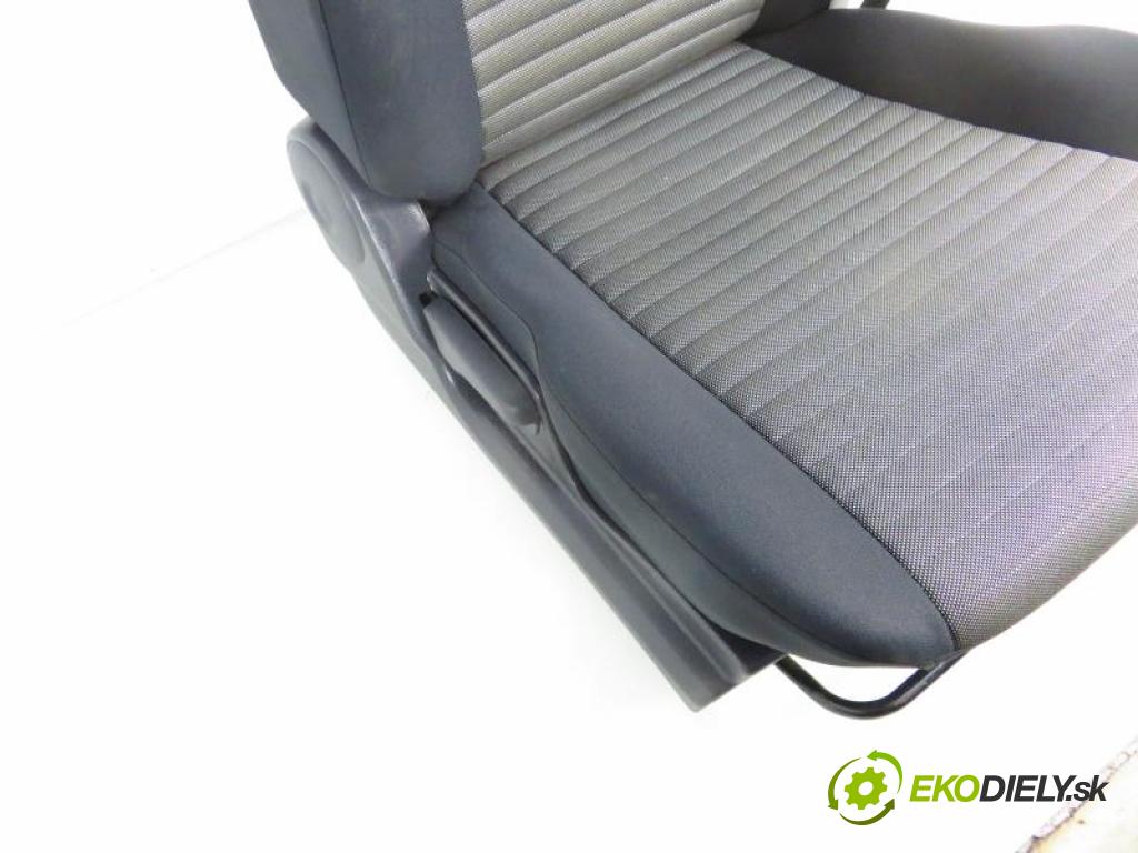 SUZUKI SX4 I (EY) 1.6 DDIS 9HX manual 5 stupňová 66 kW 90 km  Sedadlo  (Sedačky, sedadlá)