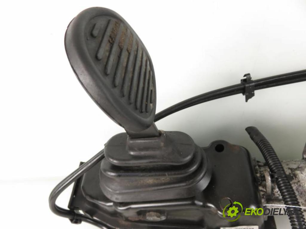 SMART FORTWO (450) 0.7 (450.414, 450.441, 450.442, 450.4 M 160.910  - 45 kW 61 km  Posilovač 0012154V001/0204024698/0204020017 (Posilňovače bŕzd)