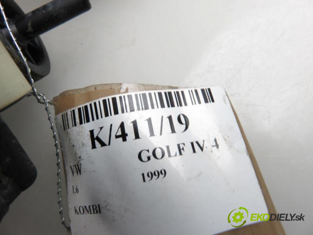 VW GOLF IV 4 1.6 AEH, APF, AKL manual 5 stupňová 74 kW 100 km  ostřikovač ostřikovače 8L0955988 (Ostatní)