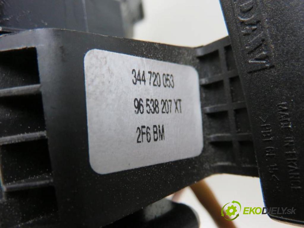 PEUGEOT 207. 1.6 HDI 9HX (DV6ATED4) manual 5 stupňová 66 kW 90 km  páčka/prepínač 96630718XT/96538207XT (Prepínače, spínače, tlačidlá a ovládače kúrenia)