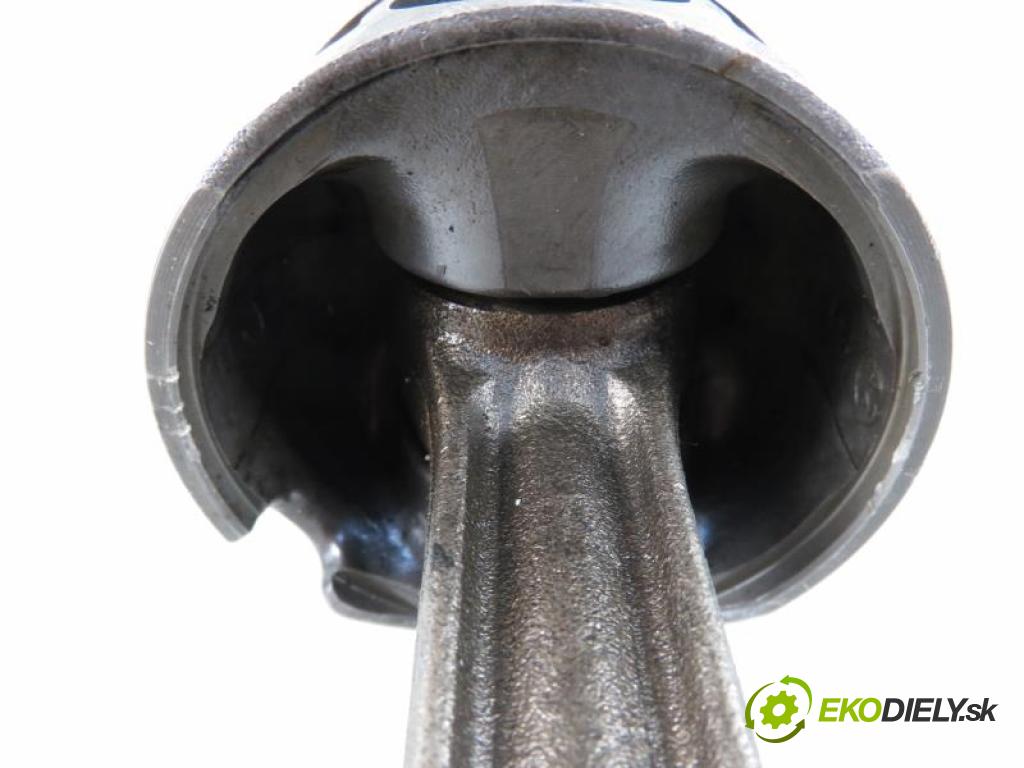 VW LT 28-46 II 2.5 TDI BBF manual 5 - stupňová 70 kW 95 km piest (Piesty)