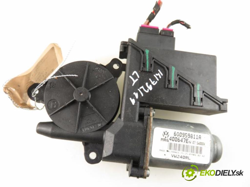 VW POLO IV (9N) 1.2 12V AZQ, BME manual 5 stupňová 47 kW 64 km  Motorček sťahovania okien LT 6Q0959811A/400647E (Ostatné)