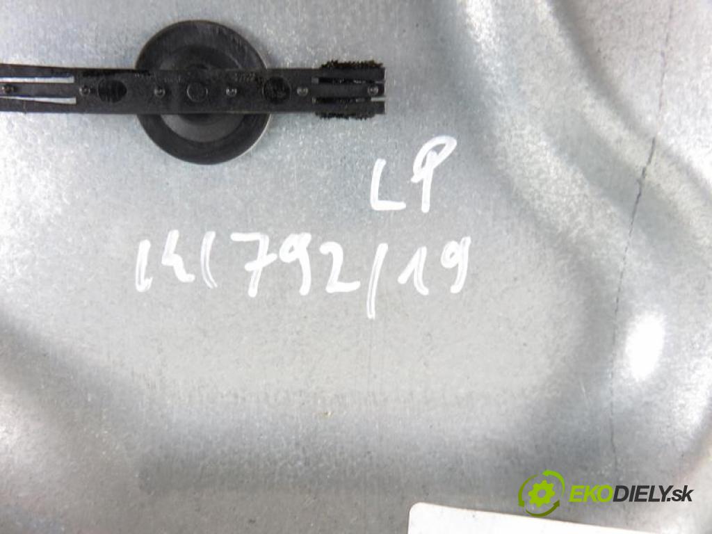 VW POLO IV (9N) 1.2 12V AZQ, BME manual 5 stupňová 47 kW 64 km  mechanismus oken 6Q4837755/6Q0837751/6Q2959802A