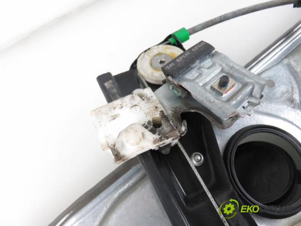 VW POLO IV (9N) 1.2 12V AZQ, BME manual 5 stupňová 47 kW 64 km  mechanismus oken 6Q4837755/6Q0837751/6Q2959802A