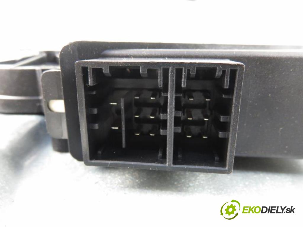 VW POLO IV (9N) 1.2 12V AZQ, BME manual 5 stupňová 47 kW 64 km  mechanismus oken PTE 6Q0839752/6Q0959812A/6Q6839138