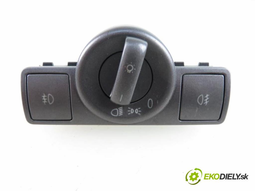 VW PHAETON (3D1, 3D2, 3D3, 3D4, 3D6, 3D7, 3D8, 3D9) SEDAN 2006 2967,00 Panele sterowania, przełączniki 2967,00 prepínač svetlá 3D0941531