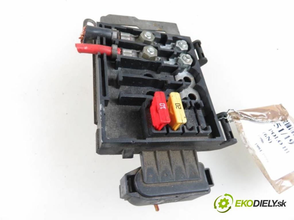 vw-polo-iii-6n-hb-1996-1-40-skrzynki-bezpiecznik-w-1390-00-skrinka