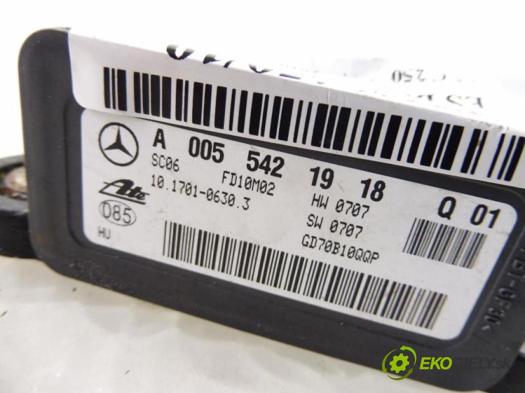 MERCEDES-BENZ KLASA C (W204) SEDAN 2010 2496,00 Czujniki ESP 2496,00 snímač ESP A0055421918