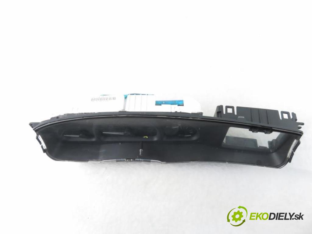 OPEL VECTRA B FL LIFTBACK 2001 1,80 Liczniki, zegary 1796,00 Prístrojovka elektrický 24422213RL