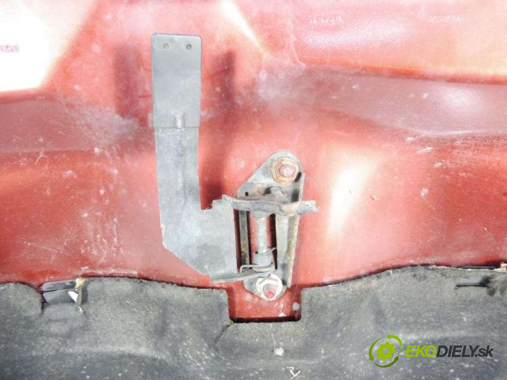 JAGUAR XF (X250) SEDAN 2010 375,00 5.0 Kompressor 5000,00 kapota