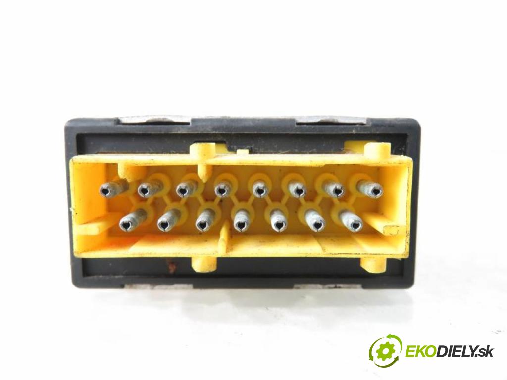BMW 3 E36 HB 1995 1,60 Moduły komfortu 1596,00 MODUL EWS 61354378793