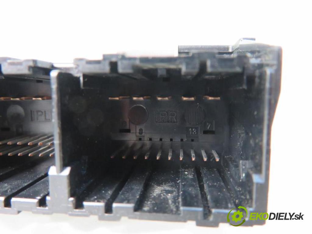 FORD FOCUS MK1 FL HB 2001 1,80 Moduły komfortu 1753,00 MODUL komfortu 1S7T15K600FA;5WK48730ABF