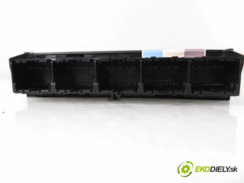 FORD FOCUS MK1 FL HB 2001 1,80 Moduły komfortu 1753,00 MODUL komfortu 1S7T15K600FA;5WK48730ABF