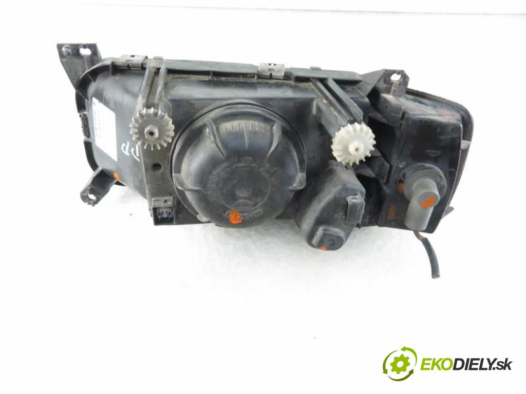VW PASSAT B3   KOMBI 1991 1,90 Lampy przednie 1896,00 Svetlo PP