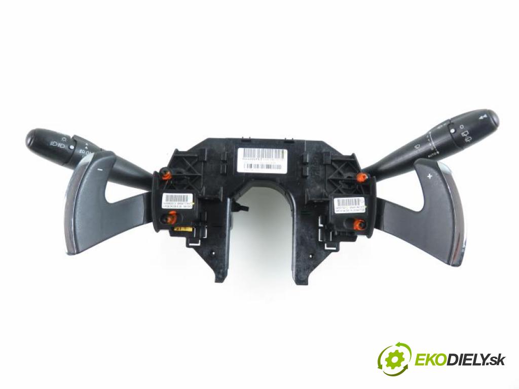 CITROEN C4 Grand Picasso I (UA_) VAN 2008 2,00 Panele sterowania, przełączniki 1997,00 PAKA/ŘAZENÍ/SADA: 96644965XT;96591774XT;96481641XT