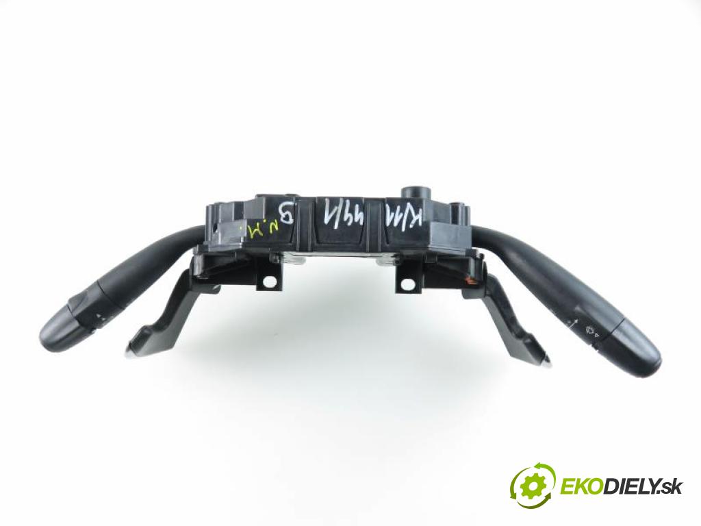 CITROEN C4 Grand Picasso I (UA_) VAN 2008 2,00 Panele sterowania, przełączniki 1997,00 PAKA/ŘAZENÍ/SADA: 96644965XT;96591774XT;96481641XT
