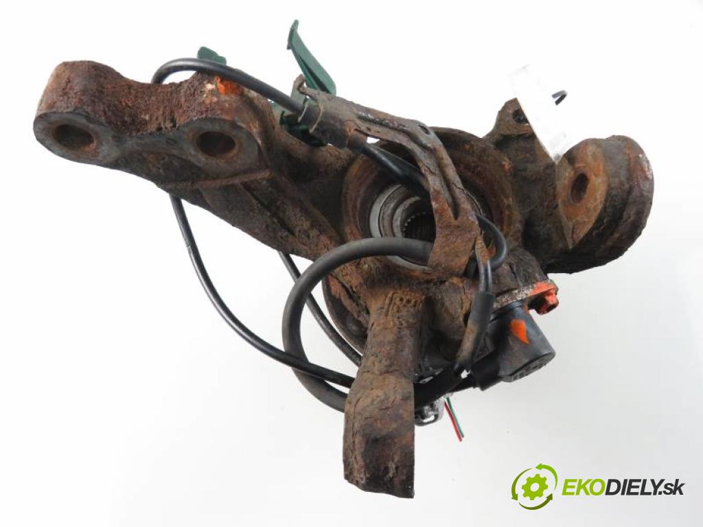 TOYOTA AVENSIS I (T22) KOMBI 1999 1,60 Zwrotnice 1587,00 náboj LP ABS