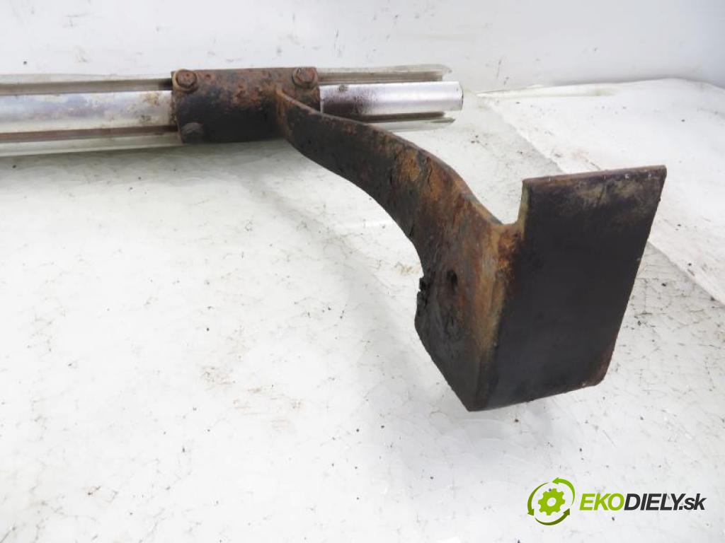 SUZUKI VITARA I TERENOWY 1991 59,00 1.6 8V 1589,00 STUPEŇ P