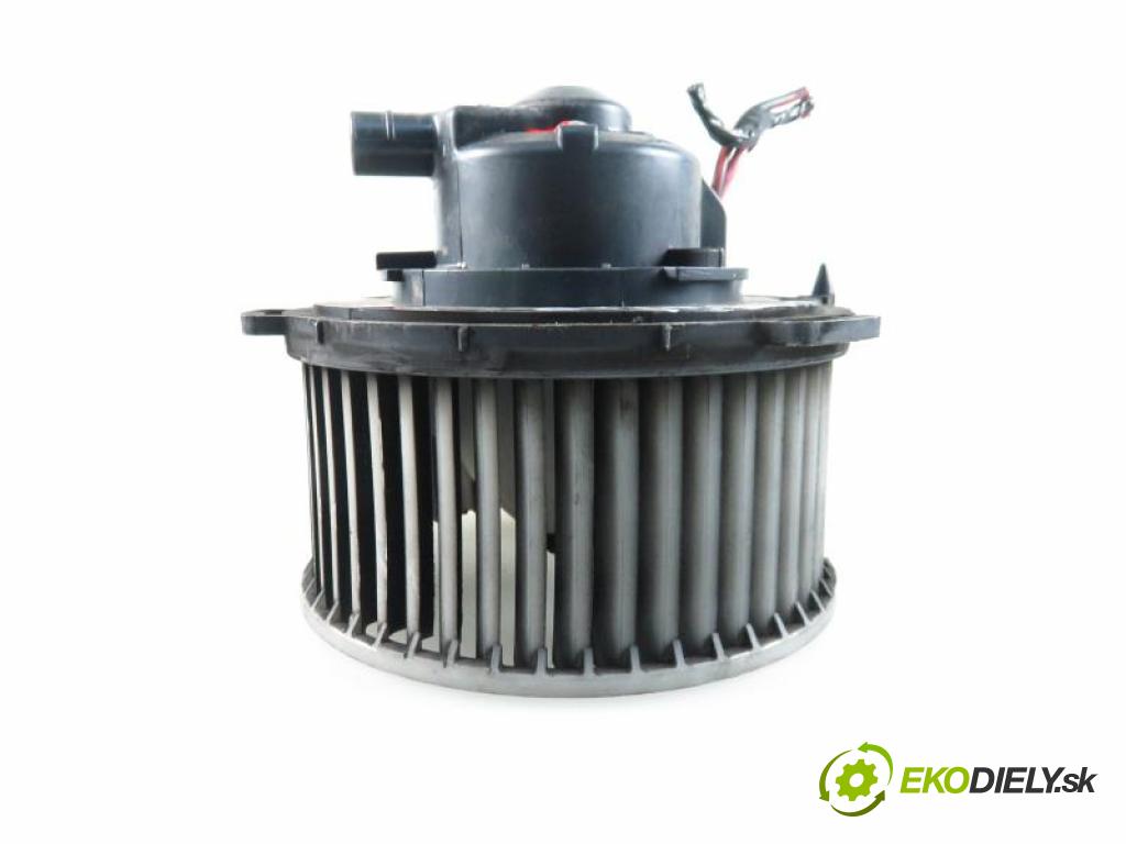 MAZDA 3 I  BK HB 2005 1,60 Dmuchawy 1560,00 Ventilátor vetráku HB111BN7N02;8940000270