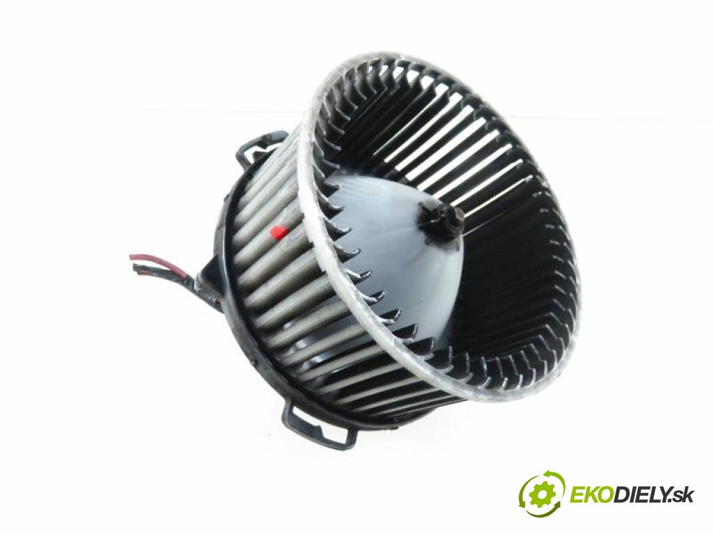 MAZDA 3 I  BK HB 2005 1,60 Dmuchawy 1560,00 Ventilátor vetráku HB111BN7N02;8940000270