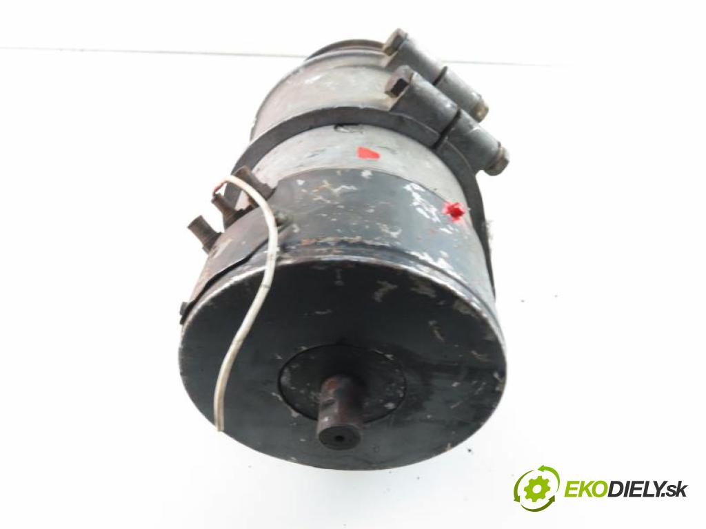 LIAZ 100. - 1985 11940,00 Alternatory kompletne 12,00 Alternátor 02908702 (Alternátory)