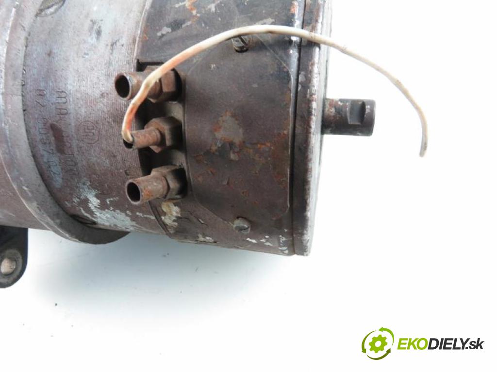 LIAZ 100. - 1985 11940,00 Alternatory kompletne 12,00 Alternátor 02908702 (Alternátory)