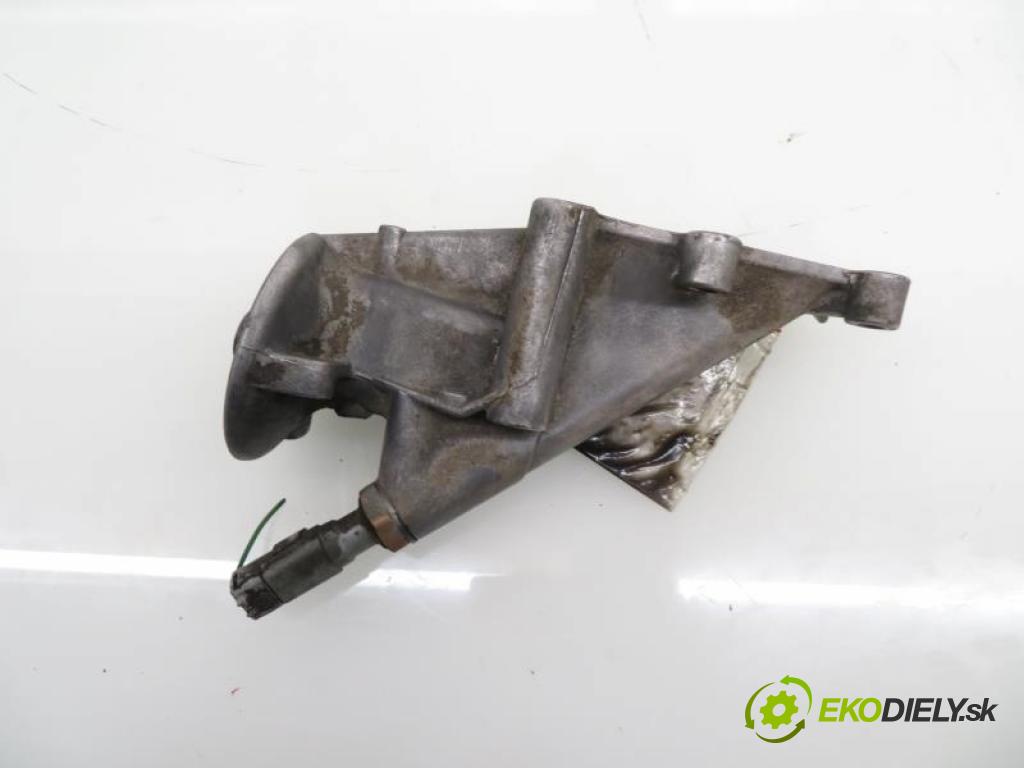 CITROEN XSARA PICASSO (N68) MINIVAN 2000 1749,00 Filtry oleju 1749,00 Obal filtra oleja 9632517010 (Obaly filtrov oleja)