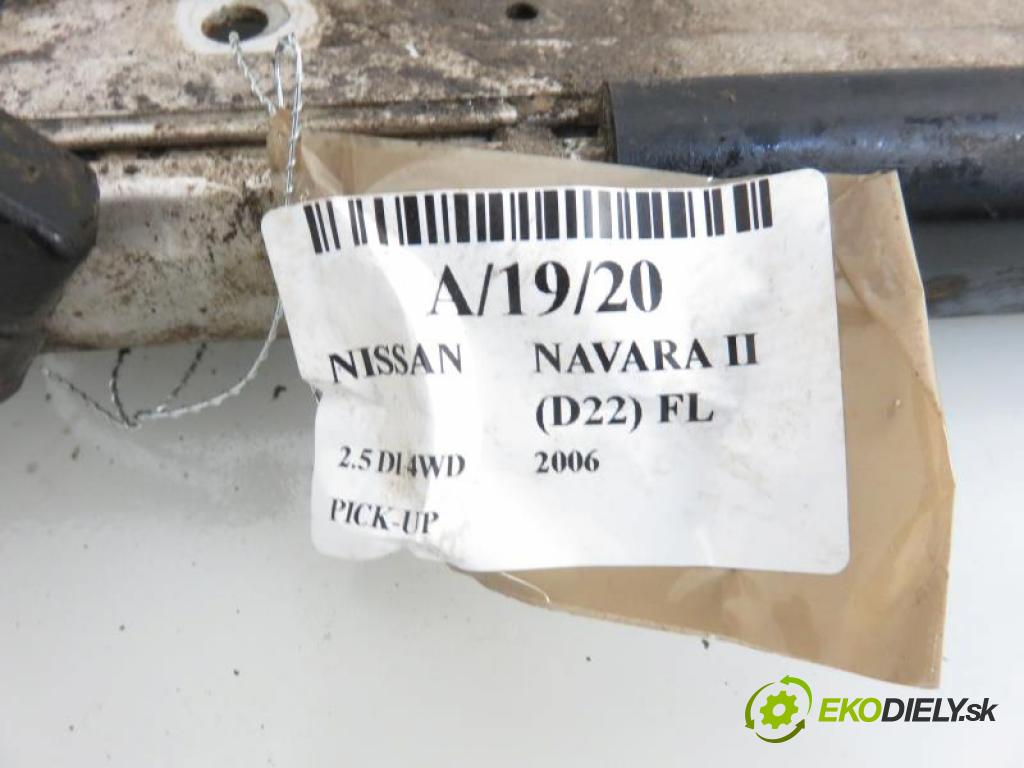NISSAN NAVARA (D22_) PICK-UP 2006 98,00 2.5 D 4x4 - YD25DDTi 2488,00 Lišta prahová STUPEŇ L