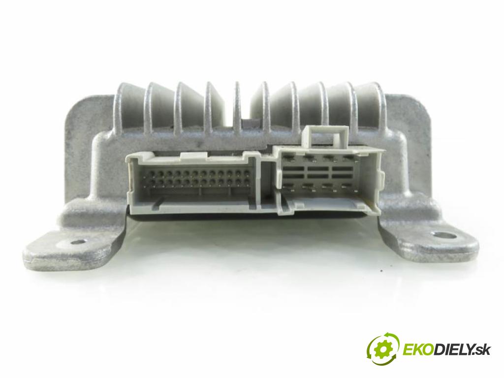 HUMMER HUMMER H2 SUV 2005 5967,00 Wzmacniacze 5967,00 Zosilňovač 10396940 (Zosilňovače)