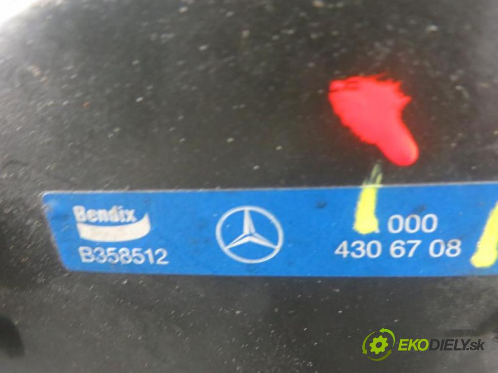 MERCEDES-BENZ KLASA V (638/2) BUS 1997 72,00 V 230 TD 98 - OM 601.970 2299,00 Posilovač 0004306708 ; A0024312802 (Servočerpadlá, pumpy riadenia)