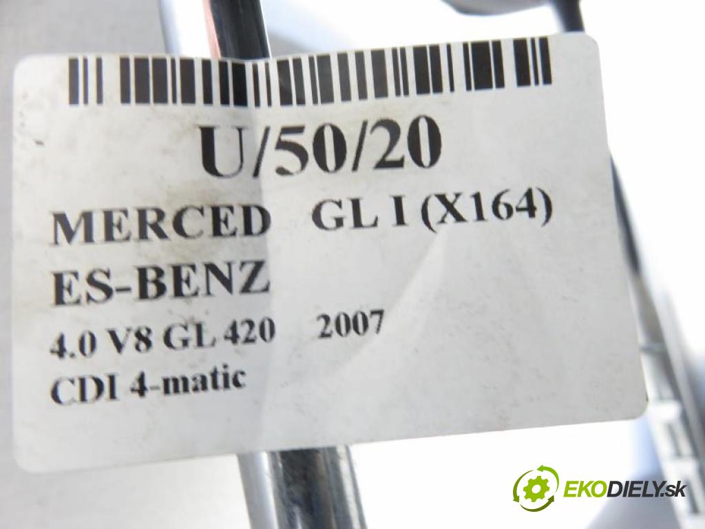 MERCEDES-BENZ KLASA GL (X164) SUV 2007 3996,00 Fotele, kanapy 3996,00 Sedadlá, sedačky